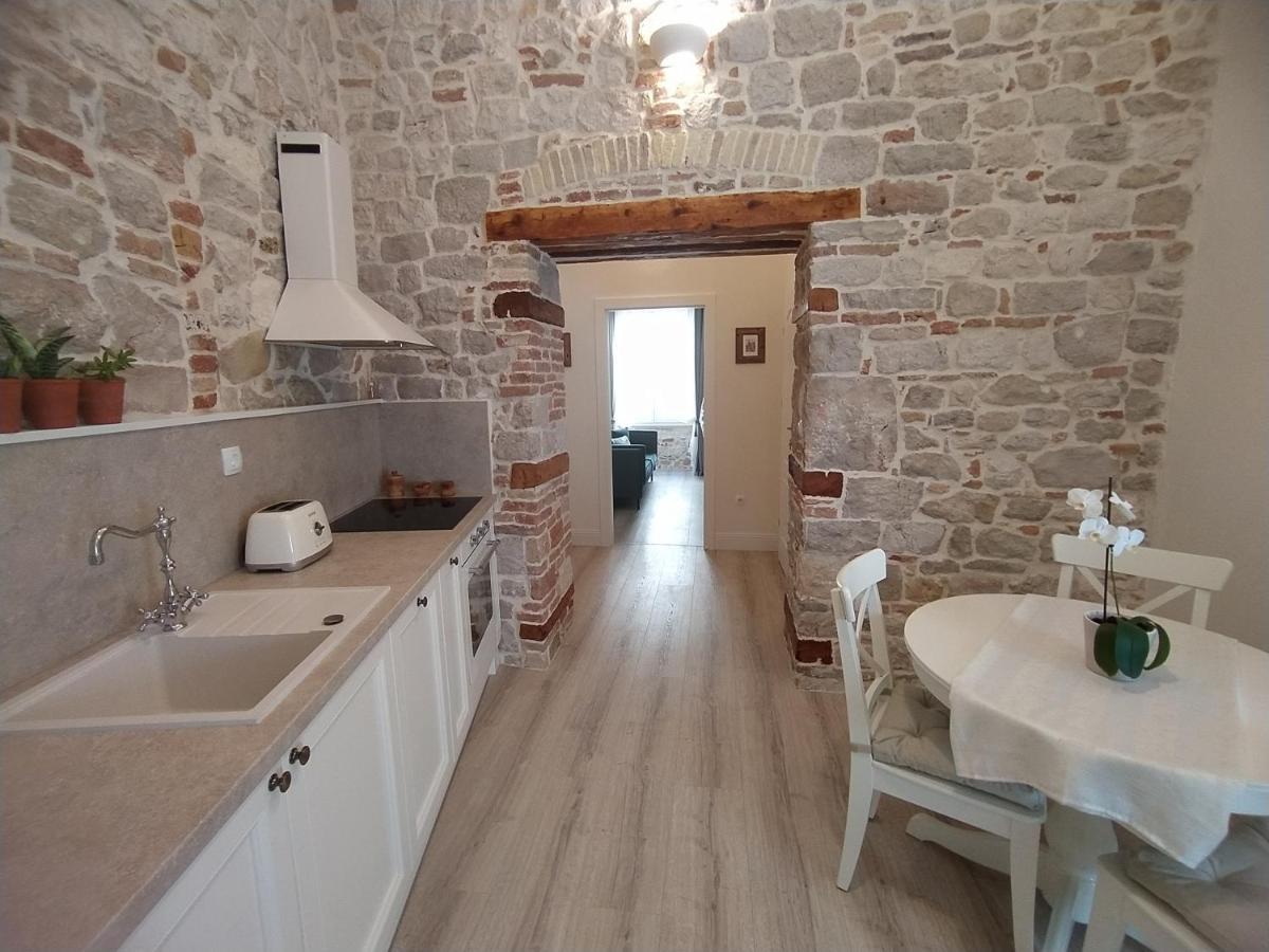 Apartment Antique Zadar - City Center Exterior photo